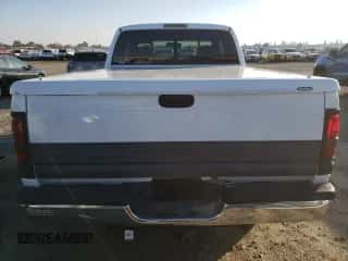 2001 Dodge 1500 с VIN 3B7HC13Z81G173627, выставлен на аукционе Copart как лот 83610214 с пробегом 97 032 миль миль и Списание • Salvage title. История ставок и продаж доступна на DreamBid. Изображение 6.