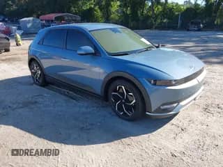 2023 Hyundai Ioniq 5 SE z VIN KM8KM4AE7PU172023, wystawiony jako IAAI lot #42835500 z przebiegiem 22 563 mil mil oraz . Historia ofert i sprzedaży dostępna na DreamBid. Obrazek 1.