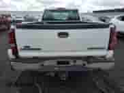 2004 Chevrolet Silverado 1500 z VIN 1GCEC14X94Z169266, wystawiony jako Copart lot #60687205 z przebiegiem Nie podano mil oraz Czysty tytuł • Clean title. Historia ofert i sprzedaży dostępna na DreamBid. Obrazek 6.