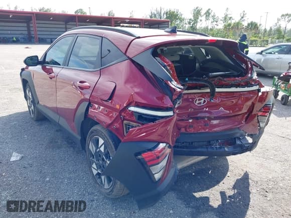 ✅ 2025 Hyundai Kona SEL • VIN: KM8HB3AB0SU315743 • Lot: 43362761. Listed on IAAI with 4,068 mi. Free auction sales archive from the USA and detailed vehicle history report at DreamBid. Image 3.