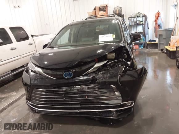 ✅ 2024 Toyota Sienna Platinum • VIN: 5TDESKFC3RS145914 • Лот: 42321093. Опубликован ранее на IAAI с пробегом 9 286 миль. Бесплатный доступ к архиву аукционных продаж из США и подробный отчёт об истории автомобиля на DreamBid. Изображение 13.