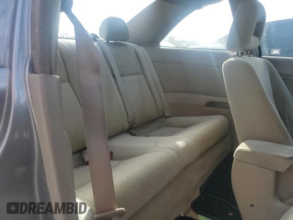 ✅ 2004 Honda Civic LX • VIN: 1HGEM22524L048703 • Lot: 82202585. Wystawiony na Copart z przebiegiem Nie podano. Bezpłatny archiwum sprzedaży aukcyjnych z USA i szczegółowy raport historii pojazdu na DreamBid. Zdjęcie 10.