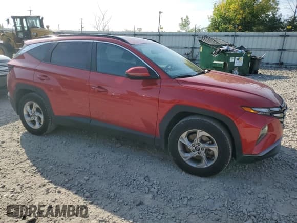 ✅ 2022 Hyundai Tucson SEL • VIN: 5NMJB3AE1NH117166 • Lot: 71863714. Wystawiony na Copart z przebiegiem 49 447 mil. Bezpłatny archiwum sprzedaży aukcyjnych z USA i szczegółowy raport historii pojazdu na DreamBid. Zdjęcie 4.