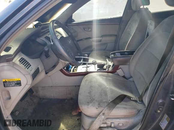 2006 Hyundai Azera SE с VIN KMHFC46F76A069190, выставлен на аукционе Copart как лот 46519855 с пробегом Не указан миль и На запчасти • Non repairable. История ставок и продаж доступна на DreamBid. Изображение 7.