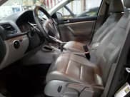 ✅ 2009 Volkswagen Jetta Wolfsburg Edition • VIN: 3VWRJ71K09M008491 • Lot: 75514194. Wystawiony na Copart z przebiegiem 180 342 mil. Bezpłatny archiwum sprzedaży aukcyjnych z USA i szczegółowy raport historii pojazdu na DreamBid. Zdjęcie 7.