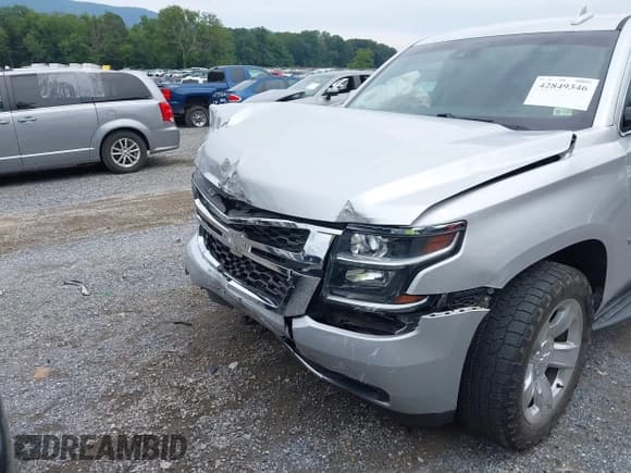 ✅ 2017 Chevrolet Tahoe LT • VIN: 1GNSKBKC7HR118244 • Lot: 42849346. Listed on IAAI with 126,620 mi. Free auction sales archive from the USA and detailed vehicle history report at DreamBid. Image 6.