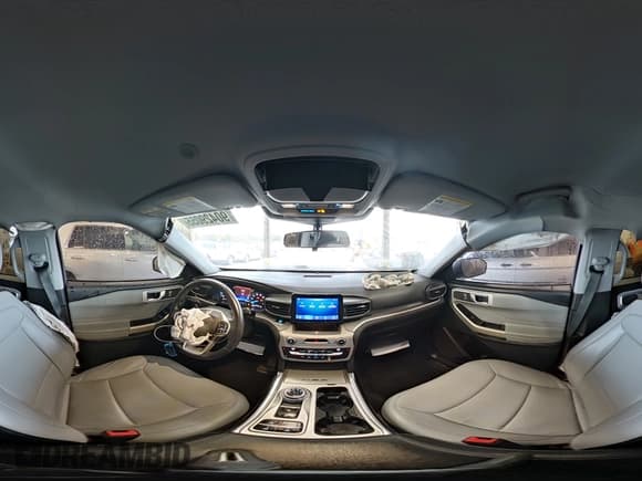 ✅ 2021 Ford Explorer XLT • VIN: 1FMSK7DH3MGA77773 • Lot: 90429055. Wystawiony na Copart z przebiegiem 106 467 mil. Bezpłatny archiwum sprzedaży aukcyjnych z USA i szczegółowy raport historii pojazdu na DreamBid. Zdjęcie 15.