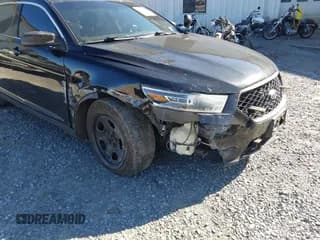 ✅ 2017 Ford Police Interceptor • VIN: 1FAHP2MK2HG133924 • Lot: 43345556. Wystawiony na IAAI z przebiegiem 169 116 mil. Bezpłatny archiwum sprzedaży aukcyjnych z USA i szczegółowy raport historii pojazdu na DreamBid. Zdjęcie 6.