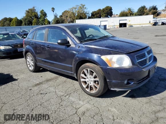 ✅ 2011 Dodge Caliber Heat • VIN: 1B3CB5HA7BD116584 • Лот: 82852494. Опубликован ранее на Copart с пробегом 194 300 миль. Бесплатный доступ к архиву аукционных продаж из США и подробный отчёт об истории автомобиля на DreamBid. Изображение 4.