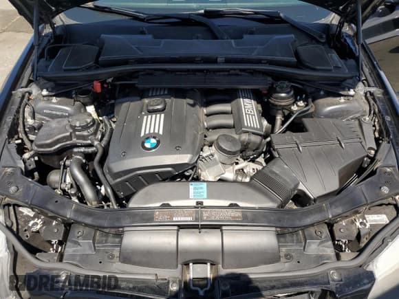 ✅ 2011 BMW 3 Series 328i • VIN: WBAPH5G51BNM81756 • Lot: 65942975. Wystawiony na Copart z przebiegiem 61 147 mil. Bezpłatny archiwum sprzedaży aukcyjnych z USA i szczegółowy raport historii pojazdu na DreamBid. Zdjęcie 11.