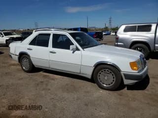 ✅ 1990 Mercedes-Benz 260 • VIN: WDBEA26DXLB246666 • Лот: 66454755. Опубликован ранее на Copart с пробегом 156 354 миль. Бесплатный доступ к архиву аукционных продаж из США и подробный отчёт об истории автомобиля на DreamBid. Изображение 4.