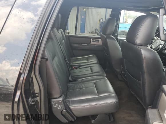 ✅ 2015 Ford Expedition Max XLT • VIN: 1FMJK1HT7FEF26720 • Лот: 62429955. Опубликован ранее на Copart с пробегом 219 593 миль. Бесплатный доступ к архиву аукционных продаж из США и подробный отчёт об истории автомобиля на DreamBid. Изображение 11.