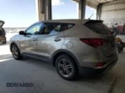 ✅ 2018 Hyundai Santa Fe 2.4L • VIN: 5NMZT3LB7JH085935 • Лот: 84585315. Опубликован ранее на Copart с пробегом 121 027 миль. Бесплатный доступ к архиву аукционных продаж из США и подробный отчёт об истории автомобиля на DreamBid. Изображение 2.