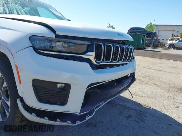 ✅ 2023 Jeep Grand Cherokee Overland • VIN: 1C4RJYD67P8791530 • Lot: 42284763. Listed on IAAI with 21,017 mi. Free auction sales archive from the USA and detailed vehicle history report at DreamBid. Image 17.