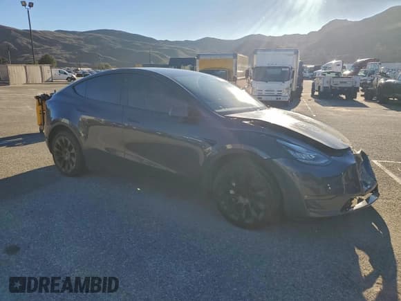 ✅ 2022 Tesla Model Y Long Range • VIN: 7SAYGDEE4NF446397 • Lot: 94078825. Wystawiony na Copart z przebiegiem Nie podano. Bezpłatny archiwum sprzedaży aukcyjnych z USA i szczegółowy raport historii pojazdu na DreamBid. Zdjęcie 4.