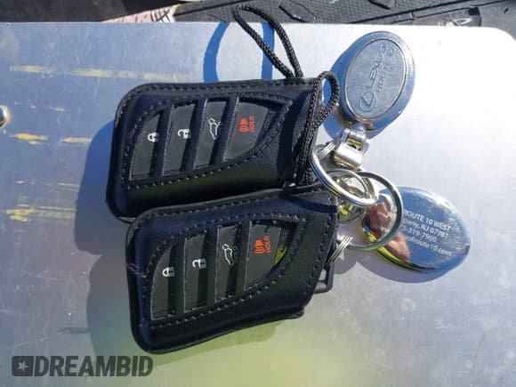 ✅ 2024 Lexus TX 350 • VIN: 5TDAAAB6XRS011042 • Lot: 43596396. Wystawiony na IAAI z przebiegiem 18 284 mil. Bezpłatny archiwum sprzedaży aukcyjnych z USA i szczegółowy raport historii pojazdu na DreamBid. Zdjęcie 11.