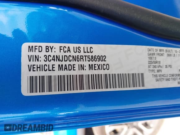 ✅ 2024 Jeep Compass Limited • VIN: 3C4NJDCN6RT586902 • Lot: 42472236. Wystawiony na IAAI z przebiegiem 15 693 mil. Bezpłatny archiwum sprzedaży aukcyjnych z USA i szczegółowy raport historii pojazdu na DreamBid. Zdjęcie 9.