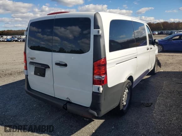✅ 2019 Mercedes-Benz Metris Passenger • VIN: WD4PG2EE4K3513477 • Лот: 85331685. Опубликован ранее на Copart с пробегом 122 916 миль. Бесплатный доступ к архиву аукционных продаж из США и подробный отчёт об истории автомобиля на DreamBid. Изображение 3.