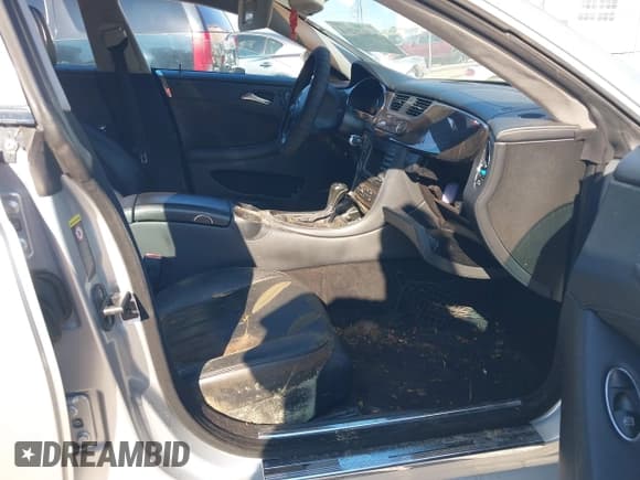 ✅ 2007 Mercedes-Benz CLS 550 • VIN: WDDDJ72X77A081168 • Lot: 43078264. Listed on IAAI with 109,593 mi. Free auction sales archive from the USA and detailed vehicle history report at DreamBid. Image 5.