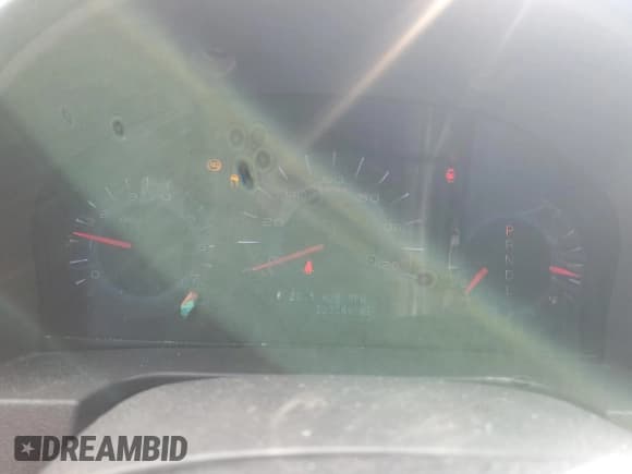 ✅ 2012 Ford Fusion S • VIN: 3FAHP0GAXCR270957 • Lot: 68537495. Wystawiony na Copart z przebiegiem 233 389 mil. Bezpłatny archiwum sprzedaży aukcyjnych z USA i szczegółowy raport historii pojazdu na DreamBid. Zdjęcie 9.