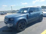 ✅ 2023 Land Rover Defender SE • VIN: SALEP7EU5P2219064 • Lot: 42220034. Listed on IAAI with 15,184 mi. Free auction sales archive from the USA and detailed vehicle history report at DreamBid. Image 17.