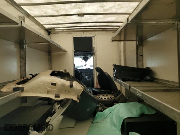 ✅ 2021 Ford Transit • VIN: 1FDBF8PG8MKA05168 • Лот: 59320854. Опубликован ранее на Copart с пробегом Не указан. Бесплатный доступ к архиву аукционных продаж из США и подробный отчёт об истории автомобиля на DreamBid. Изображение 11.