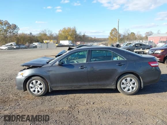 ✅ 2010 Toyota Camry • VIN: 4T1BF3EK6AU103173 • Lot: 43531451. Wystawiony na IAAI z przebiegiem 207 881 mil. Bezpłatny archiwum sprzedaży aukcyjnych z USA i szczegółowy raport historii pojazdu na DreamBid. Zdjęcie 14.