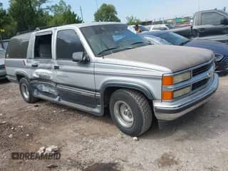 1994 Chevrolet Suburban с VIN 1GBEC16K3RJ426658, выставлен на аукционе IAAI как лот 43051246 с пробегом 236 994 миль миль и . История ставок и продаж доступна на DreamBid. Изображение 1.
