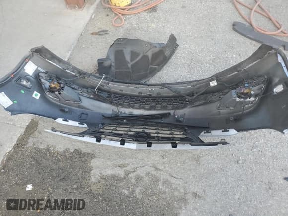 ✅ 2016 Buick Cascada Premium • VIN: W04WT3N53GG123410 • Lot: 92345235. Wystawiony na Copart z przebiegiem 114 755 mil. Bezpłatny archiwum sprzedaży aukcyjnych z USA i szczegółowy raport historii pojazdu na DreamBid. Zdjęcie 12.