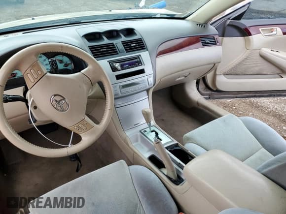 ✅ 2004 Toyota Solara SE • VIN: 4T1CE30PX4U809805 • Lot: 85593615. Listed on Copart with 187,080 mi. Free auction sales archive from the USA and detailed vehicle history report at DreamBid. Image 8.