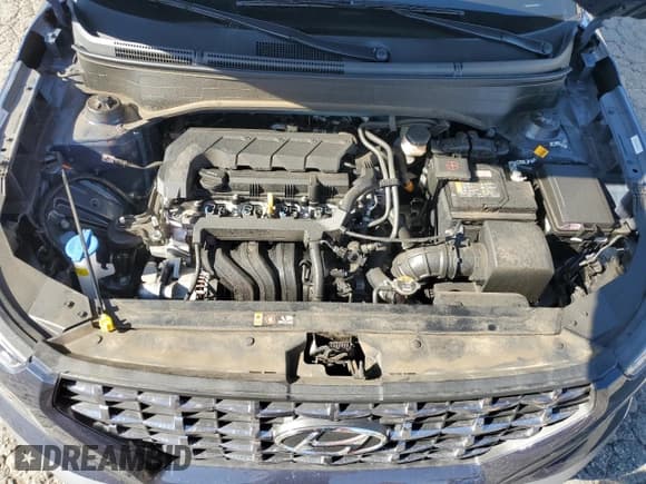 ✅ 2025 Hyundai Venue SEL • VIN: KMHRC8A34SU356271 • Lot: 46292725. Listed on Copart with 2,918 mi. Free auction sales archive from the USA and detailed vehicle history report at DreamBid. Image 12.