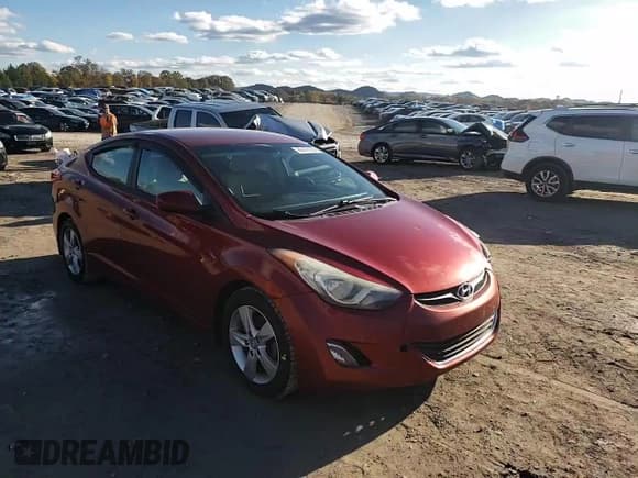 ✅ 2013 Hyundai Elantra GLS • VIN: 5NPDH4AE7DH340220 • Lot: 90479195. Listed on Copart with 201,358 mi. Free auction sales archive from the USA and detailed vehicle history report at DreamBid. Image 13.