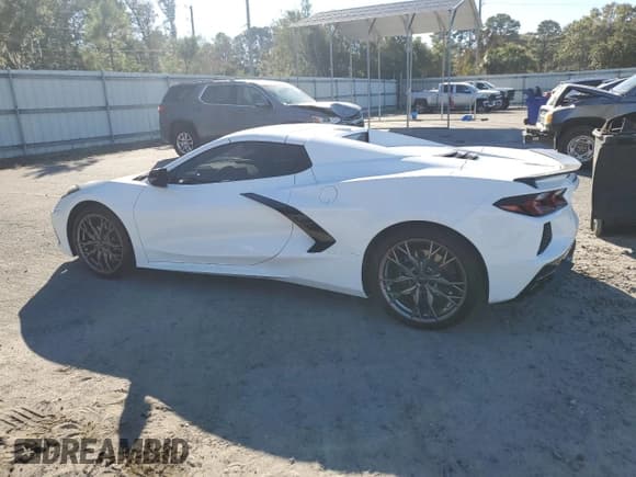 ✅ 2025 Chevrolet Corvette 2LT • VIN: 1G1YB3D49S5104674 • Lot: 90912105. Listed on Copart with 13,809 mi. Free auction sales archive from the USA and detailed vehicle history report at DreamBid. Image 2.