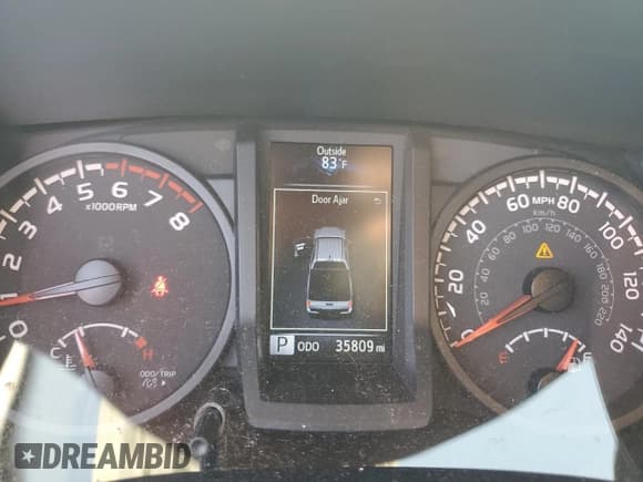 ✅ 2023 Toyota Tacoma SR • VIN: 3TYAX5GN6PT068488 • Lot: 75092354. Wystawiony na Copart z przebiegiem 35 809 mil. Bezpłatny archiwum sprzedaży aukcyjnych z USA i szczegółowy raport historii pojazdu na DreamBid. Zdjęcie 9.