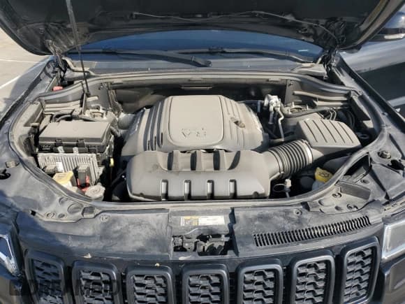 ✅ 2018 Jeep Grand Cherokee Limited • VIN: 1C4RJFBT7JC237907 • Lot: 52303675. Listed on Copart with 72,900 mi. Free auction sales archive from the USA and detailed vehicle history report at DreamBid. Image 12.