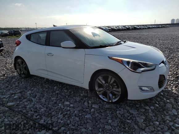 ✅ 2016 Hyundai Veloster • VIN: KMHTC6AD6GU273046 • Лот: 72533744. Размещён на Copart с пробегом 81 721 миль миль. Получите бесплатный доступ к архиву аукционных продаж из США и посмотрите подробный отчёт об истории автомобиля на DreamBid. Изображение 4.