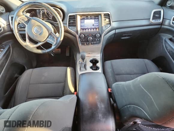 ✅ 2016 Jeep Grand Cherokee Laredo • VIN: 1C4RJFAG3GC489845 • Lot: 92814745. Wystawiony na Copart z przebiegiem 98 138 mil. Bezpłatny archiwum sprzedaży aukcyjnych z USA i szczegółowy raport historii pojazdu na DreamBid. Zdjęcie 8.