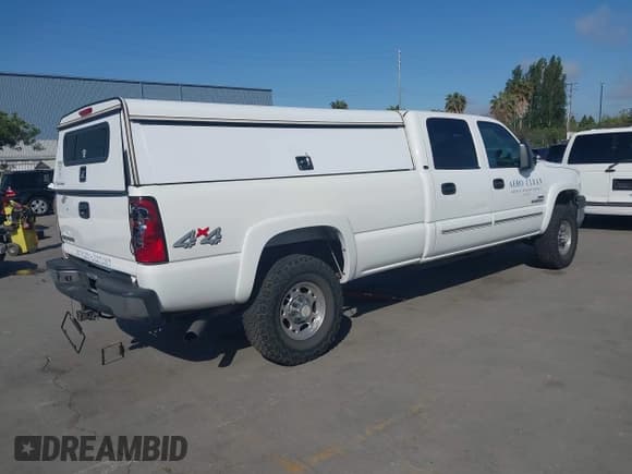 ✅ 2006 Chevrolet Silverado 2500HD LT3 • VIN: 1GCHK23D66F147100 • Лот: 42173062. Опубликован ранее на IAAI с пробегом 227 592 миль. Бесплатный доступ к архиву аукционных продаж из США и подробный отчёт об истории автомобиля на DreamBid. Изображение 4.