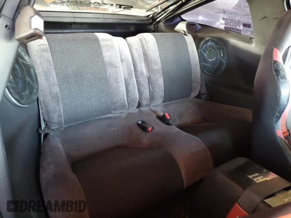 ✅ 1992 Mitsubishi Eclipse • VIN: 4A3CS44R9NE113833 • Lot: 84656744. Wystawiony na Copart z przebiegiem 217 186 mil. Bezpłatny archiwum sprzedaży aukcyjnych z USA i szczegółowy raport historii pojazdu na DreamBid. Zdjęcie 10.