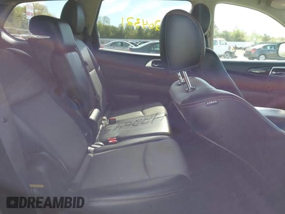 ✅ 2019 Nissan Pathfinder S • VIN: 5N1DR2MM1KC614505 • Lot: 42204321. Listed on IAAI with 96,585 mi. Free auction sales archive from the USA and detailed vehicle history report at DreamBid. Image 8.