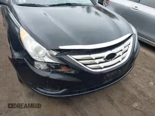 ✅ 2013 Hyundai Sonata SE • VIN: 5NPEC4AC1DH609278 • Лот: 43578215. Опубликован ранее на IAAI с пробегом 172 813 миль. Бесплатный доступ к архиву аукционных продаж из США и подробный отчёт об истории автомобиля на DreamBid. Изображение 6.