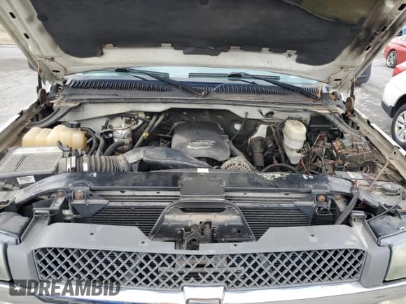 ✅ 2003 Chevrolet Silverado 2500HD Work Truck • VIN: 1GCHK24U33E337582 • Lot: 92349455. Wystawiony na Copart z przebiegiem 97 222 mil. Bezpłatny archiwum sprzedaży aukcyjnych z USA i szczegółowy raport historii pojazdu na DreamBid. Zdjęcie 11.