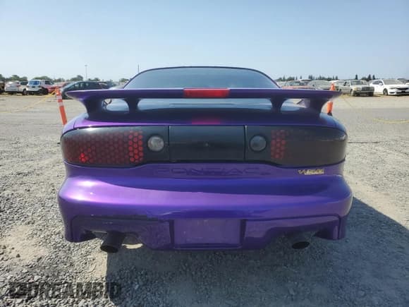 ✅ 1998 Pontiac Firebird Formula • VIN: 2G2FV22G3W2223937 • Лот: 59905135. Опубликован ранее на Copart с пробегом 87 658 миль. Бесплатный доступ к архиву аукционных продаж из США и подробный отчёт об истории автомобиля на DreamBid. Изображение 6.