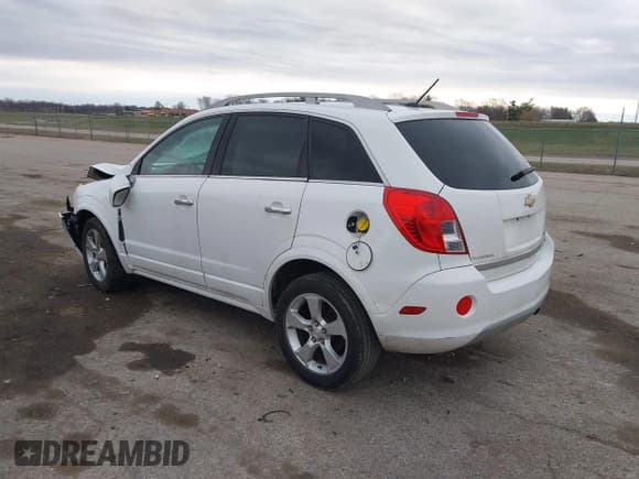 ✅ 2015 Chevrolet Captiva Sport LT • VIN: 3GNAL3EKXFS502367 • Lot: 41890413. Wystawiony na IAAI z przebiegiem 256 712 mil. Bezpłatny archiwum sprzedaży aukcyjnych z USA i szczegółowy raport historii pojazdu na DreamBid. Zdjęcie 3.
