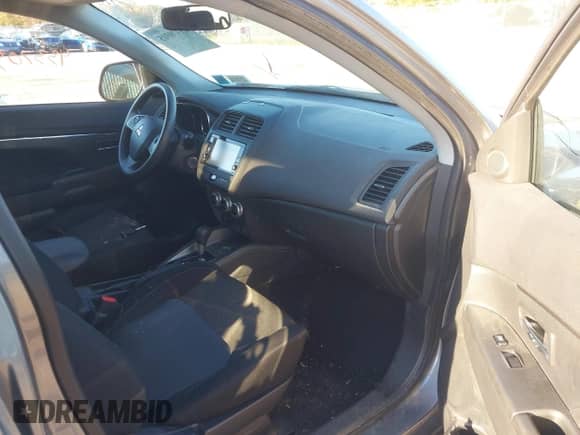 2020 Mitsubishi Outlander ES with VIN JA4AR3AUXLU006666, listed as a IAAI auction lot 43370315 with 117,368 mi miles and . Bid and sale history available at DreamBid. Image 5.