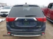 ✅ 2018 Mitsubishi Outlander ES • VIN: JA4AZ3A34JZ052369 • Лот: 41585805. Опубликован ранее на IAAI с пробегом 135 746 миль. Бесплатный доступ к архиву аукционных продаж из США и подробный отчёт об истории автомобиля на DreamBid. Изображение 16.