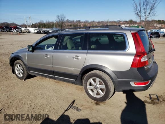 ✅ 2013 Volvo XC70 3.2L • VIN: YV4952BZ3D1152240 • Lot: 80683303. Listed on Copart with 64,751 mi. Free auction sales archive from the USA and detailed vehicle history report at DreamBid. Image 2.