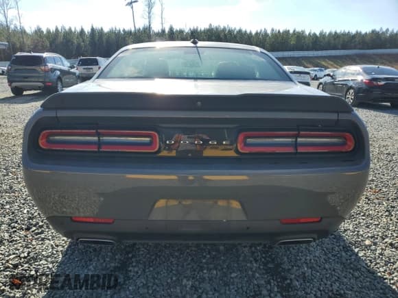 ✅ 2017 Dodge Challenger SXT • VIN: 2C3CDZAG6HH640338 • Lot: 79635953. Wystawiony na Copart z przebiegiem 149 508 mil. Bezpłatny archiwum sprzedaży aukcyjnych z USA i szczegółowy raport historii pojazdu na DreamBid. Zdjęcie 6.