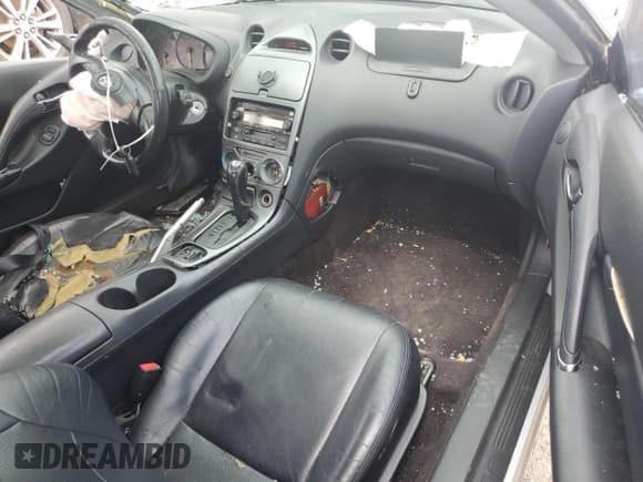 ✅ 2004 Toyota Celica GTS • VIN: JTDDY32T640071132 • Лот: 51774365. Опубликован ранее на Copart с пробегом 195 490 миль. Бесплатный доступ к архиву аукционных продаж из США и подробный отчёт об истории автомобиля на DreamBid. Изображение 8.