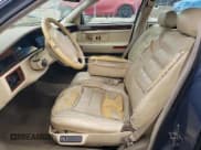 ✅ 1995 Cadillac DeVille • VIN: 1G6KD52B5SU258814 • Lot: 43019135. Wystawiony na Copart z przebiegiem 210 806 mil. Bezpłatny archiwum sprzedaży aukcyjnych z USA i szczegółowy raport historii pojazdu na DreamBid. Zdjęcie 7.